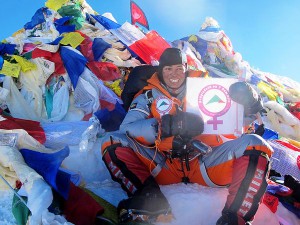 happy-summit-everest-bangladesh_85266_600x450