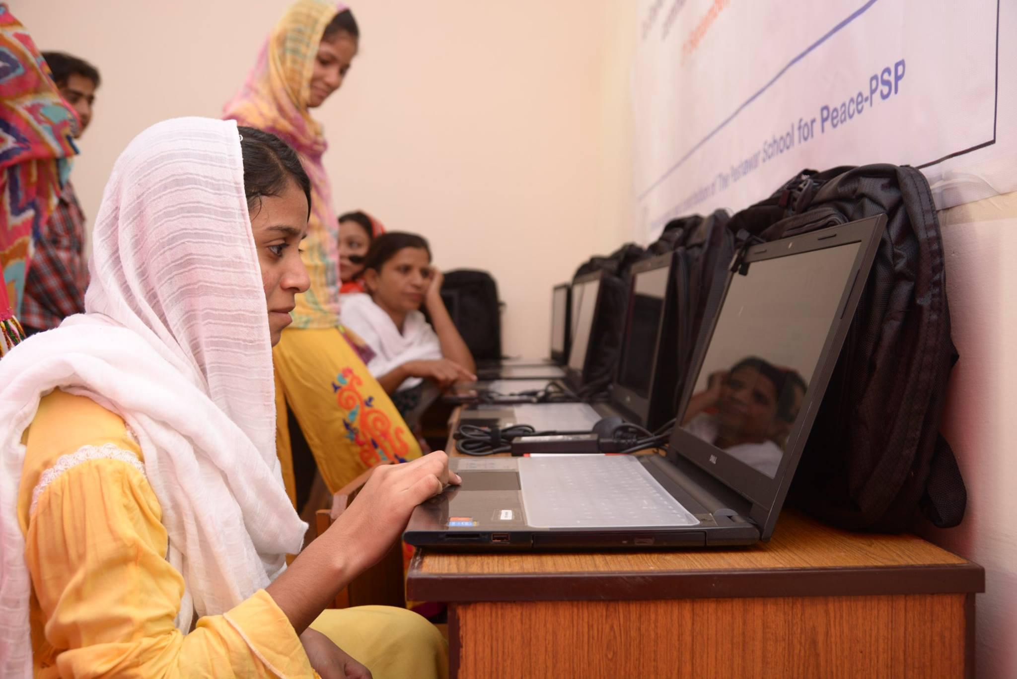 The STEM Gapโ Contribution of Women in Science and Technology in Pakistan - Scientia Magazine