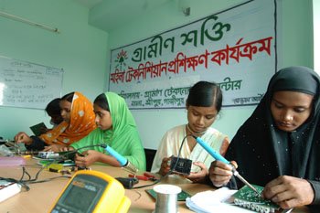 Young women training as electrical repairmen in Bangladesh